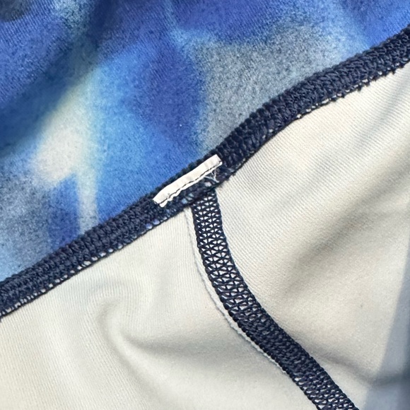 Lululemon Speed Up Tight 28" Size 6 blush blossom alpine white midnight navy - Picture 6 of 11